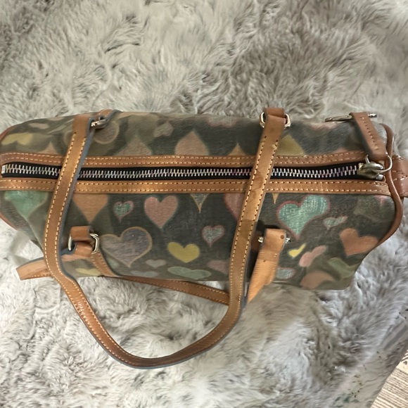 Dooney & Bourke barrel purse - Picture 2 of 6